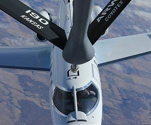 Illustration for article titled Is This Proof That The US Air Force Can Aerially Refuel Stealth Drones?